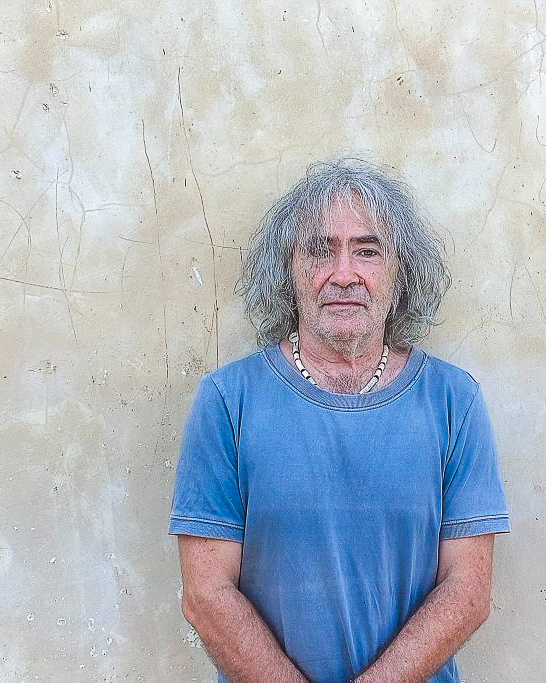 ESCENARIOS > Javier Ayarza