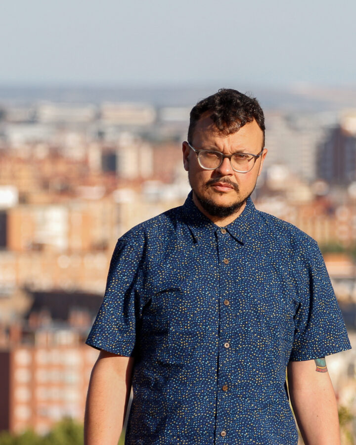 COMÁS DE CRUCE > Nacho Román